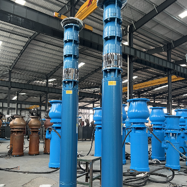200QJ72-40-18KW 18 kW motor gücü, 72 m3/h akış hızı ve 40 m başlı tarımsal ve endüstriyel su temini için derin kuyunun daldırılabilir pompası