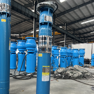 200QJ72-40-18KW 18 kW motor gücü, 72 m3/h akış hızı ve 40 m başlı tarımsal ve endüstriyel su temini için derin kuyunun daldırılabilir pompası
